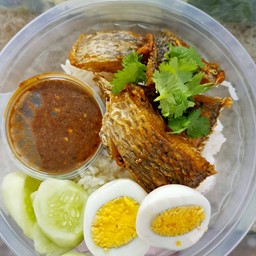 ข้าว-ปลาแกะ-ไข่ต้ม-แตงกวา(น้ำพริก)