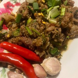 [อร่อยซ่ากับโค้ก] ก้อยขม(สุก) +  โค้ก ไม่มีน้ำตาล (ขวด)