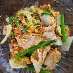 สุกี้แห้งหมู