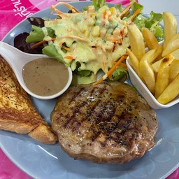 สเต็กหมูพริกไทยดำ/ส้มตำ