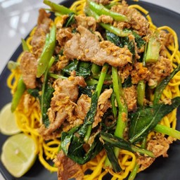Pad See Ew With Crispy Egg Noodle And Pork