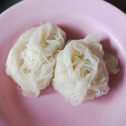 ขนมจีนเปล่า