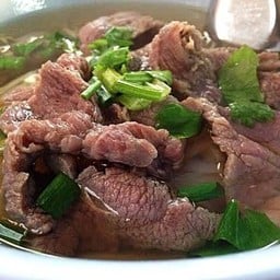 ก๋วยเตี๋ยวลุงโด่ง