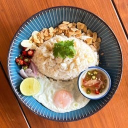 ข้าวหยำปู Crab Meat Fragrant Rice with Seafood Sauce