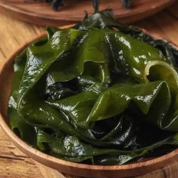 สาหร่ายวากะเมะ