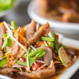 ตำคอหมูย่าง