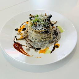 พาสต้าซอสทรัฟเฟิล