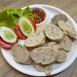 ใช้หมูยออุบล