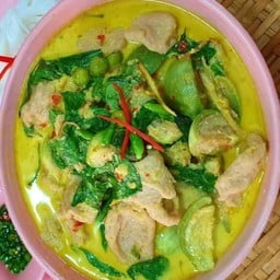 แกงเขียวหวานไก่ ราดข้าว