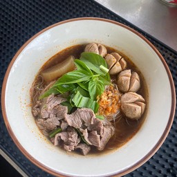 ก๋วยเตี๋ยวเนื้อสด+ลูกชิ้นเนื้อ