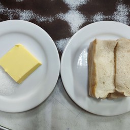 ขนมปังเนยสด
