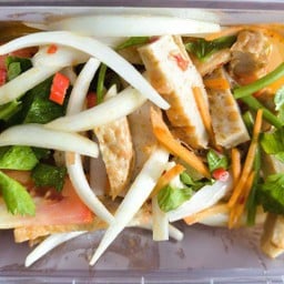 ยำหมูยอแซ่บซี๊ด