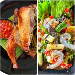 ตำไหลบัวกุ้งสด + ไก่อบโอ่งครึ่งตัว