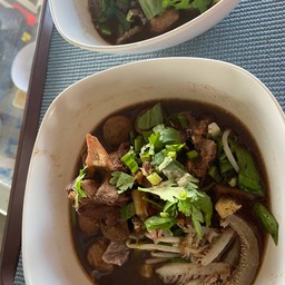 ก๋วยเตี๋ยวน้ำตก