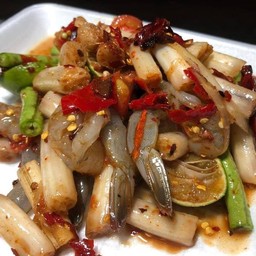 ตำไหลบัวกุ้งสดปลาร้า