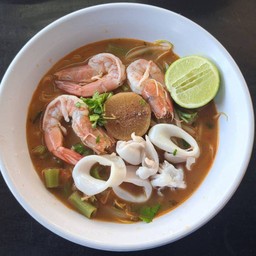 ก๋วยเตี๋ยวต้มยำทะเล