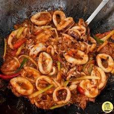 ปลาหมึกผัดพริกเผา