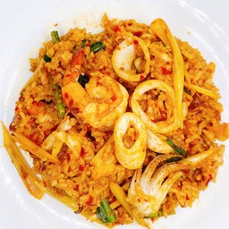 ข้าวผัดต้มยำทะเล