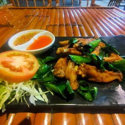 สวนอาหารบ่าวใหญ่เชิญยิ้ม