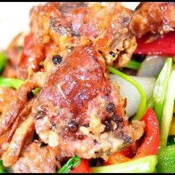 ปูนิ่มผัดพริกไทดำ