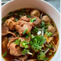 เกาเหลาหมูพิเศษ