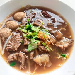 เจ้าเรือง ก๋วยเตี๋ยวเนื้อตุ๋น-อาหารตามสั่ง ทับยาว ลาดกระบัง