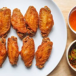 ปีกไก่ทอดน้ำปลา