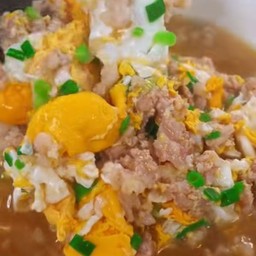ข้าว + ไข่ดาวน้ำหมูสับ