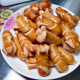 ไส้กรอกไก่ทอด