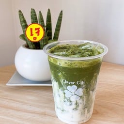 Iced Matcha Latte Oat Milk