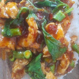 ส้มตำกลางซอย byโต๊ะมะห์