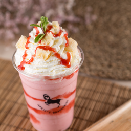 สตอเบอรี่ชีสเค้กเฟรปเป้