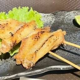 ปีกไก่ย่างเกลือ