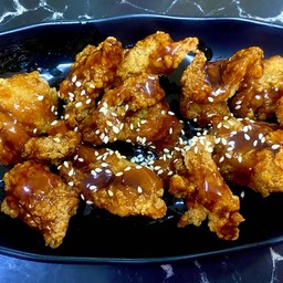 ไก่ไม่มีกระดูก ราดซอสเกาหลี
