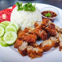 หมูกรอบจิ้มแจ่ว