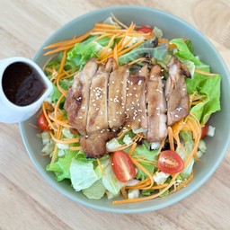 สลัดไก่เทอริยากิ