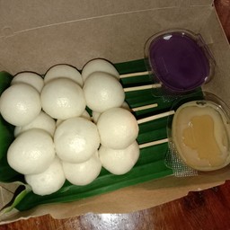 หมั่นโถวลูกชิ้น 5 ไม้ พร้อมดิปสังขยา
