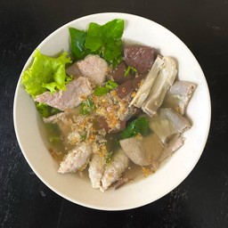 ต้มเลือดหมูทุกอย่าง(พิเศษ)