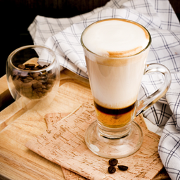 คาราเมลเมคเคียโต้ร้อน