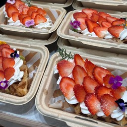 Strawberry Cream croffle