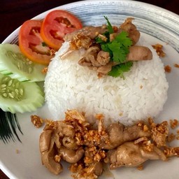 ข้าวไก่กระเทียม