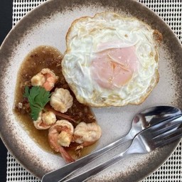 ข้าวกุ้งกระเทียม