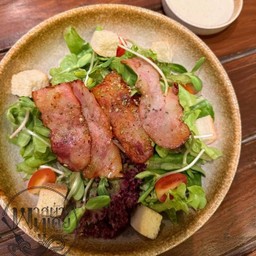 สลัดเบค่อน