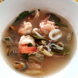 โป๊ะแตก (กุ้ง,หมึก,หอย) น้ำใส