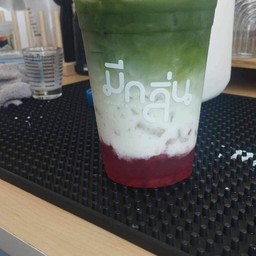 มัทฉะสตอเบอร์รี่