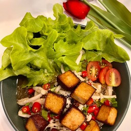 ยำเส้นแก้วเต้าหู้ดำเจ