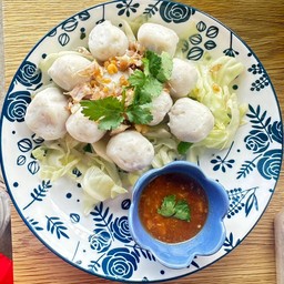 ลูกชิ้นปลากลม ลวกจิ้ม