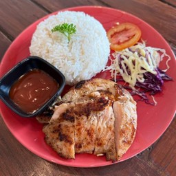 ข้าวหน้าสเต็กอกไก่