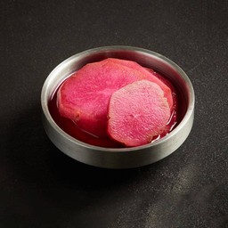 ฟักแม้วสีชมพู Pink Chayote