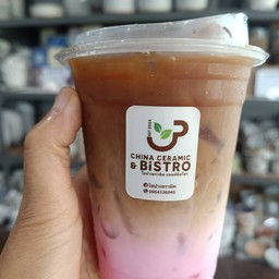 พิงค์ลาเต้เย็น